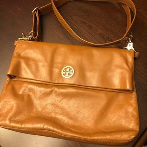 🐪 Tory Burch 🐪 - fold over crossbody bag